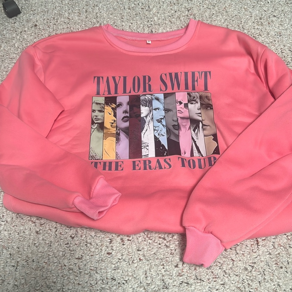 Taylor Swift Pink Eras Tour Sweatshirt oversized Small NWOT